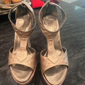 Only wore twice Ferragamo shoes